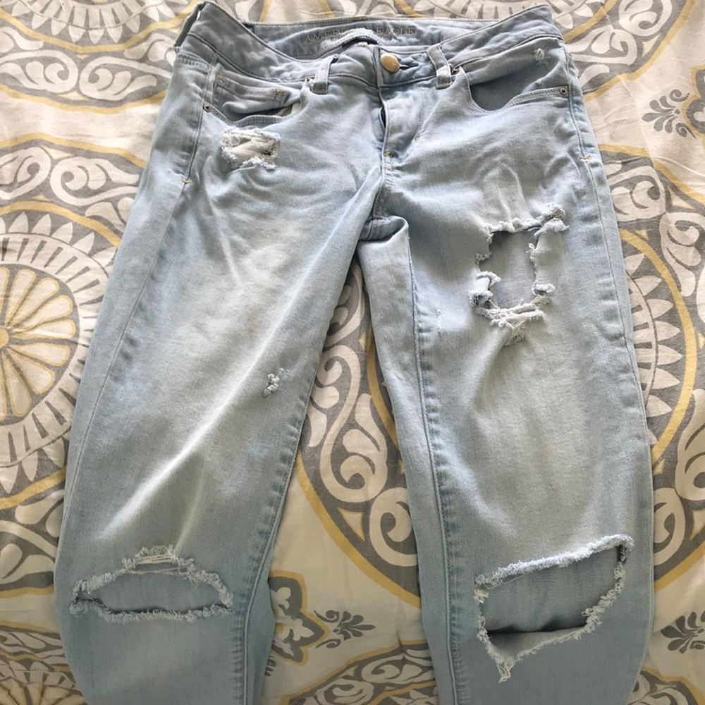 im selling a jean in good condition
